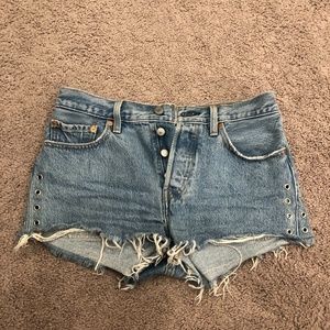 Levi's – 501 Embellished Jean Shorts